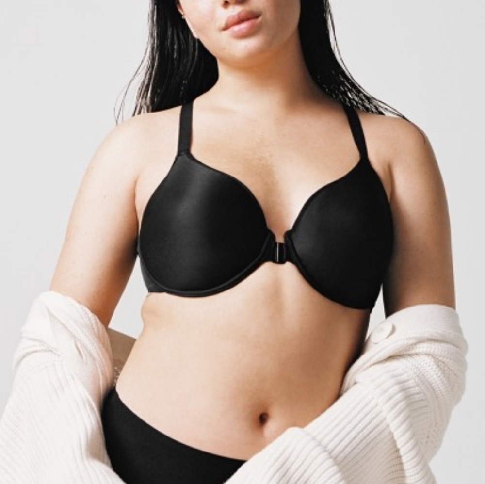 NWT Chantelle Front Open Bras